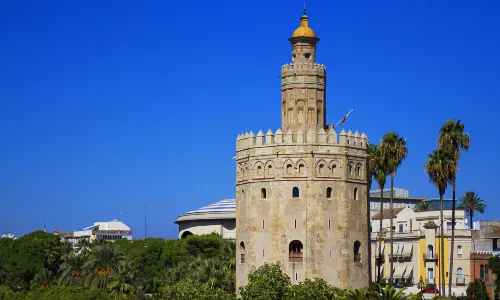 Cruceros Torre del Oro