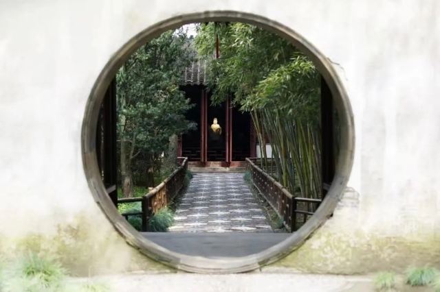 Lingering Garden