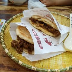 穆得·老周家牛肉烧饼(普利街店) User Photo