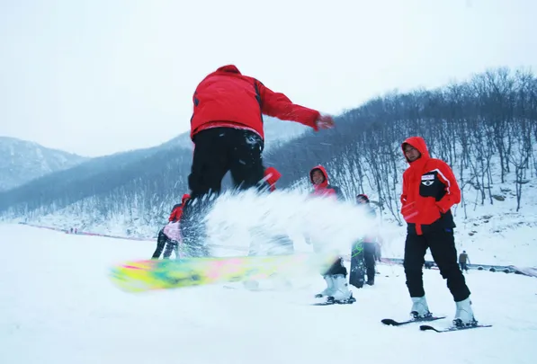 2_Dahong Stockaded Village Ski Field