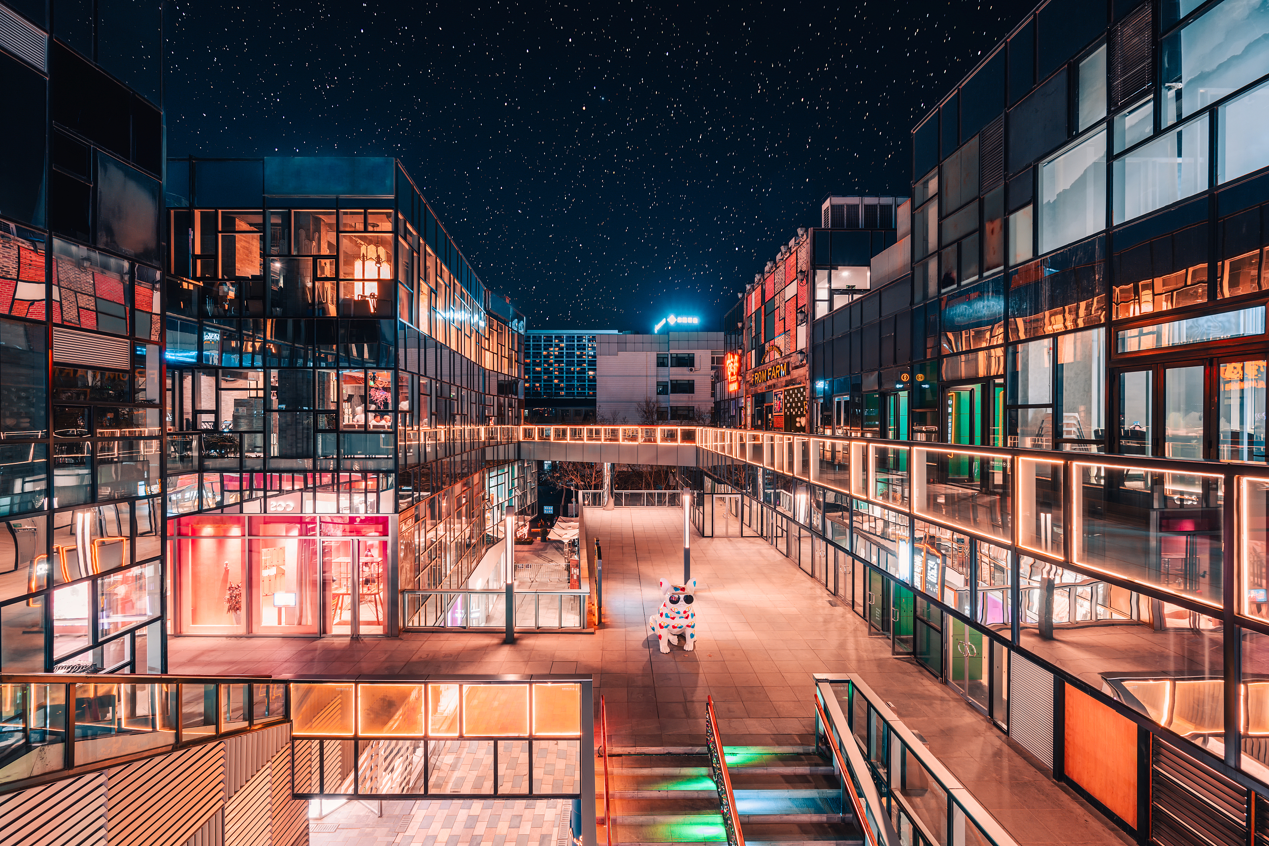 三里屯太古里の巨大アートツリー|北京