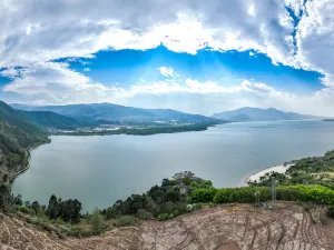 Qionghai Lake