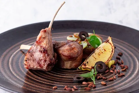 Le Corto Restaurant