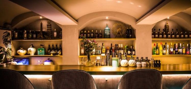 G² Cocktail Bar