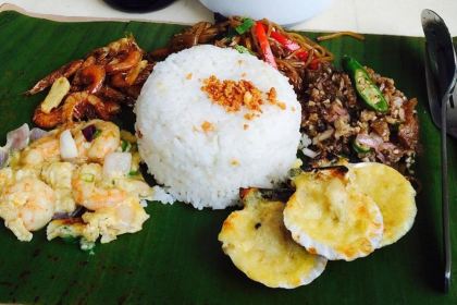 Hukad sa Golden Cowrie