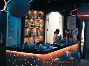 月域BAR