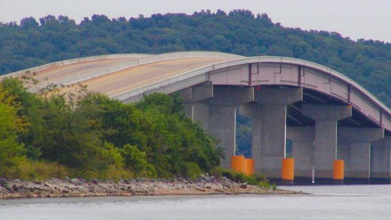 Paris Landing State Park