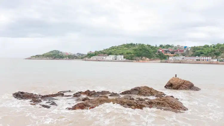 Hotels near Kanmen Housha
