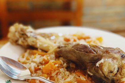 XIAO YANG GAO ZHUA FAN SHANG HAI CHENG DIAN