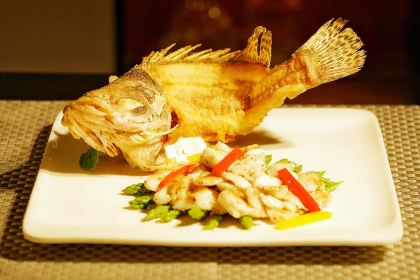 REVOLVING RESTAURANT