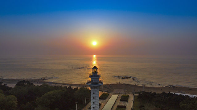 Sunrise Sightseeing in Rizhao