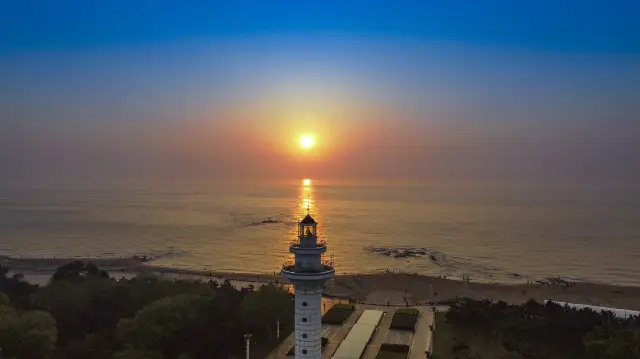 Sunrise Sightseeing in Rizhao