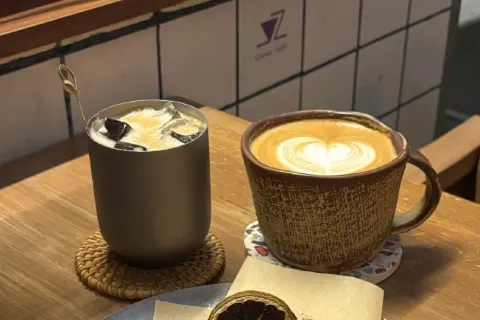 Corner café