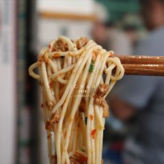 220辣肉面馆(松花江路店) User Photo