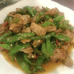 GU ZHEN XIAO CHU User Photo