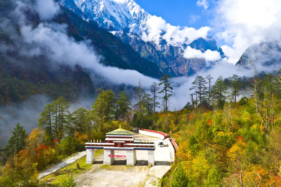 Yanzi Trench Scenic Area