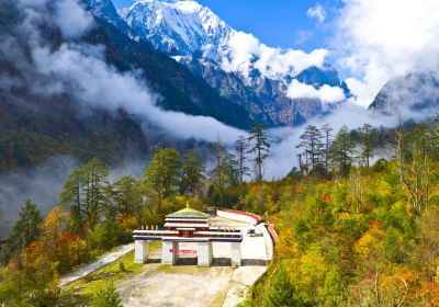 Yanzi Trench Scenic Area