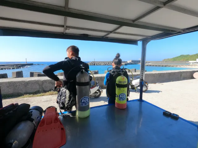 【小琉球水上活動】小琉球7大必玩水上活動推薦!潛水、獨木舟、SUP、玻璃船