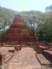 Utthayan Mueang Kao Phichit (parco storico Mueang Kao)