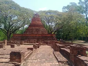 Utthayan Mueang Kao Phichit (parco storico Mueang Kao)