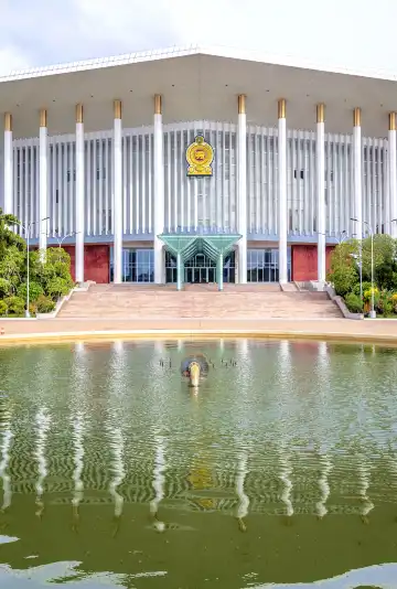 鄰近班達拉奈克國際會議大廈的酒店