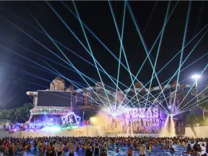 Attrazioni del Giro Notturno a Wuchuan: le opzioni più popolari