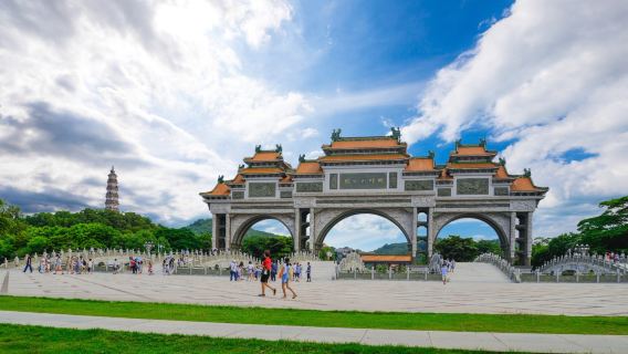 佛山祖廟+嶺南天地+順德清暉園博物館+華蓋路步行街+逢簡水鄉