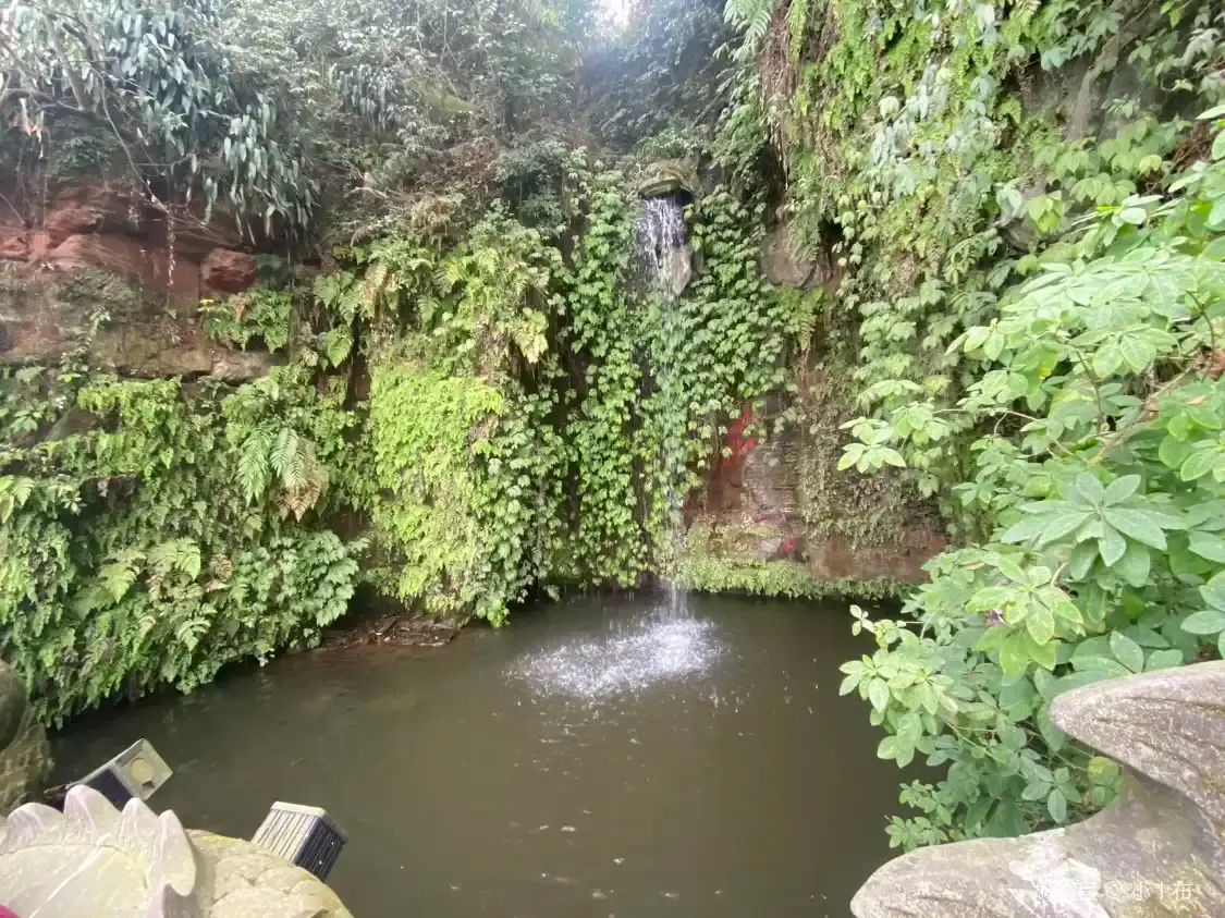 Hotels near Longqiu Tiger Cave