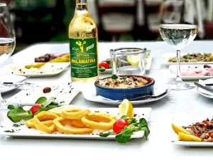 Kava & Meze