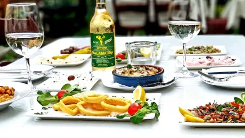Kava & Meze in 埃森