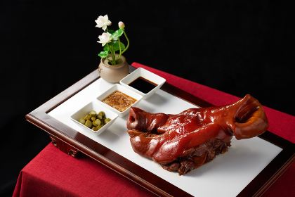 青岛金水皇冠假日酒店·富临中餐厅