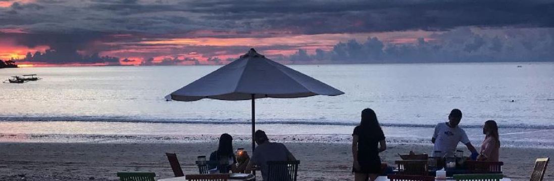 Made Bagus Cafe Jimbaran