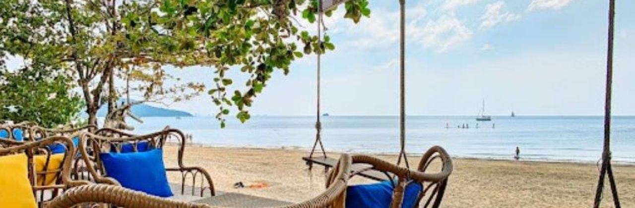 Andalay Beach Bar & Cafe’