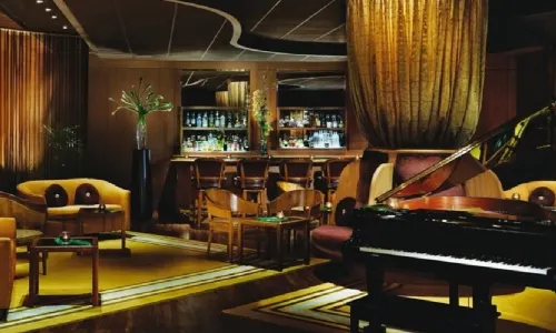 Lewers Lounge