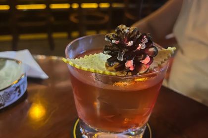 July lounge WHISKEY & COCKTAILS BAR