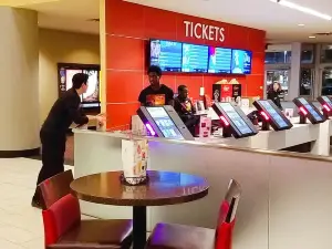 AMC DINE-IN Yorktown 18