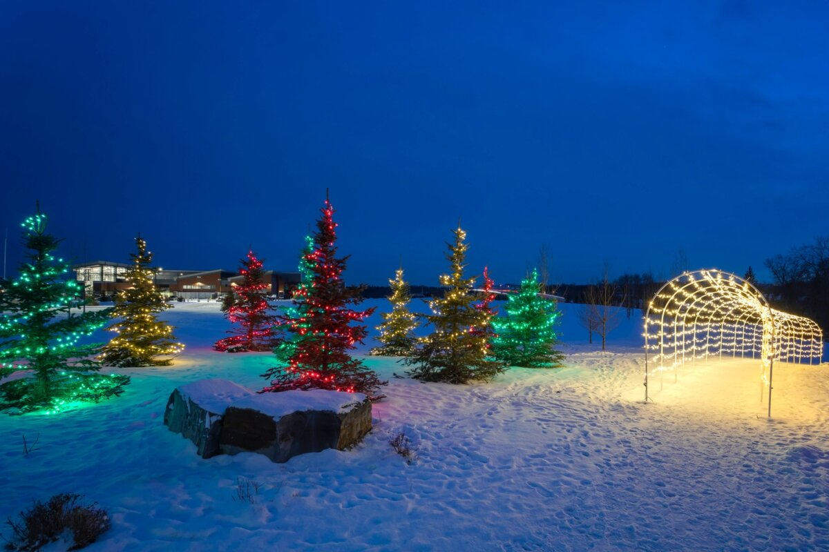 Legacy Christmas Light Display | Calgary
