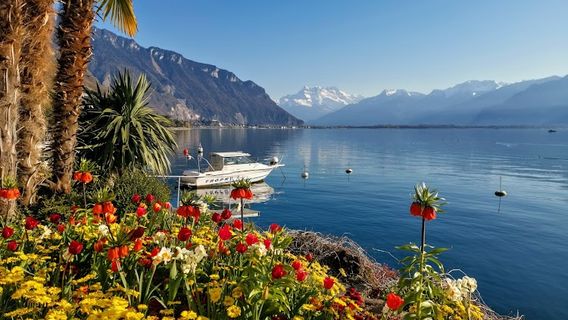 Promenade sur les quais de Montreux