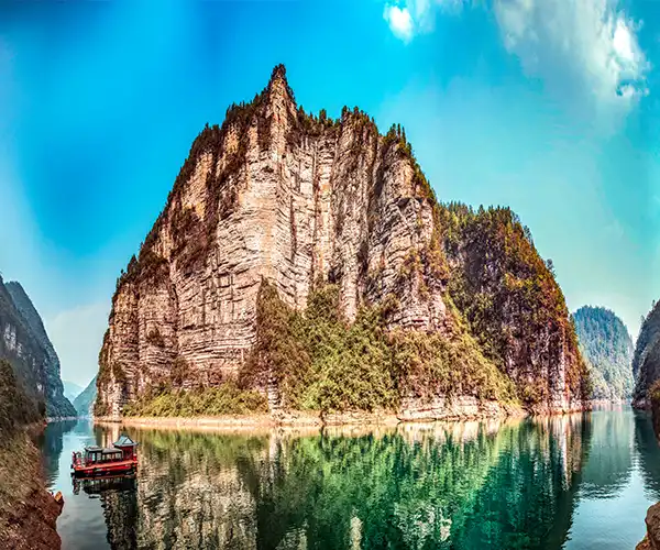 Hotels near Behind the Twelve—Guizhou Qingxi Gorge Scenic Area