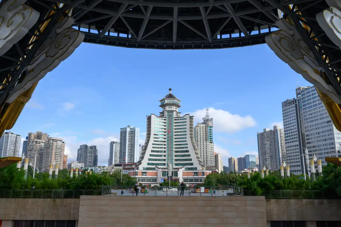 Hotels near Zhucheng Square