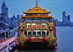 Huangpu River Dragon Boat Night Tour