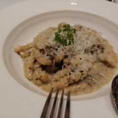 MAISON PAPILLON User Photo