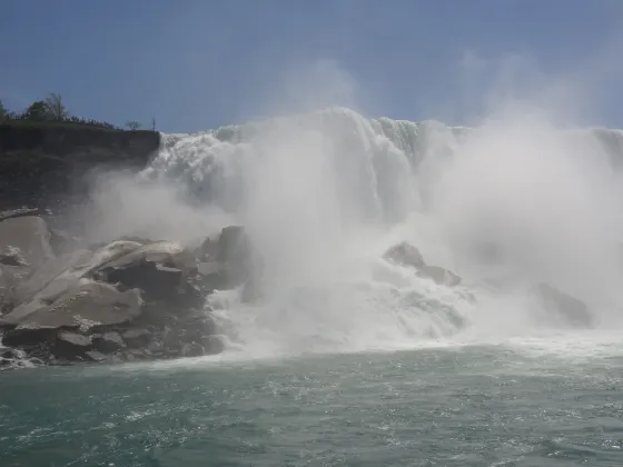 Flights from Boston to Niagara Falls