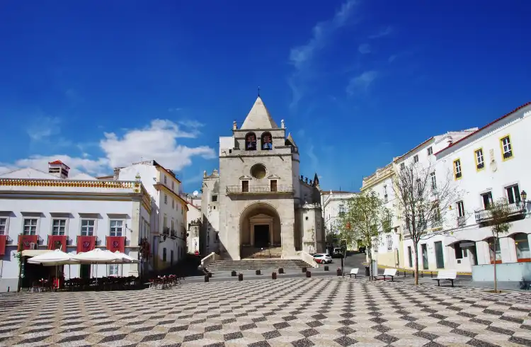 Hotels near Catedral de Portalegre