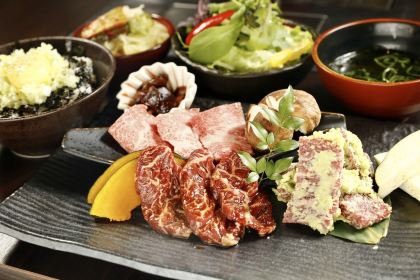 Yakiniku Monogatari USHIWAKA