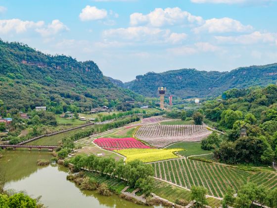 Qingxi Valley Tourist Area • Huatian Wineland Scenic Area