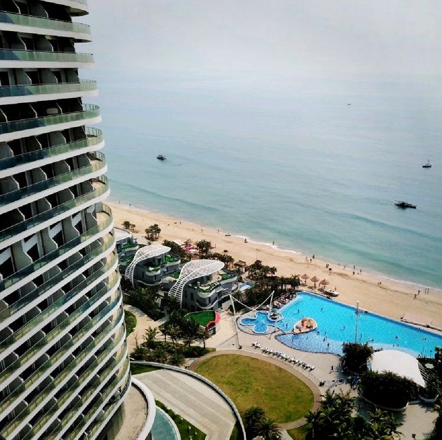 Twin Moon Bay in Huizhou