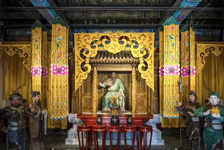 Hotels near Emperor Guan Temple, Jingshan Park