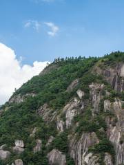 Baiyun Cave