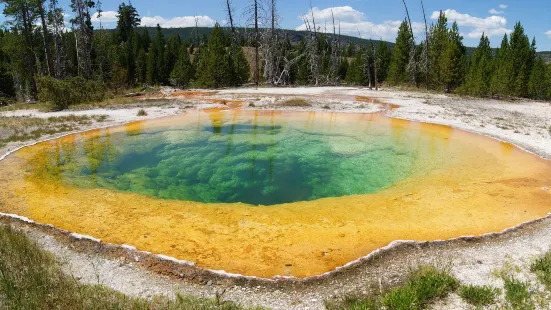 Morning Glory Pool